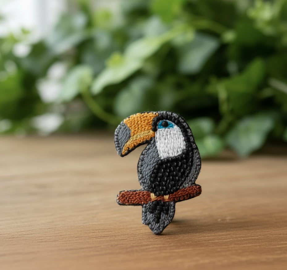 Regal Kingfisher Hand-Embroidered Brooch