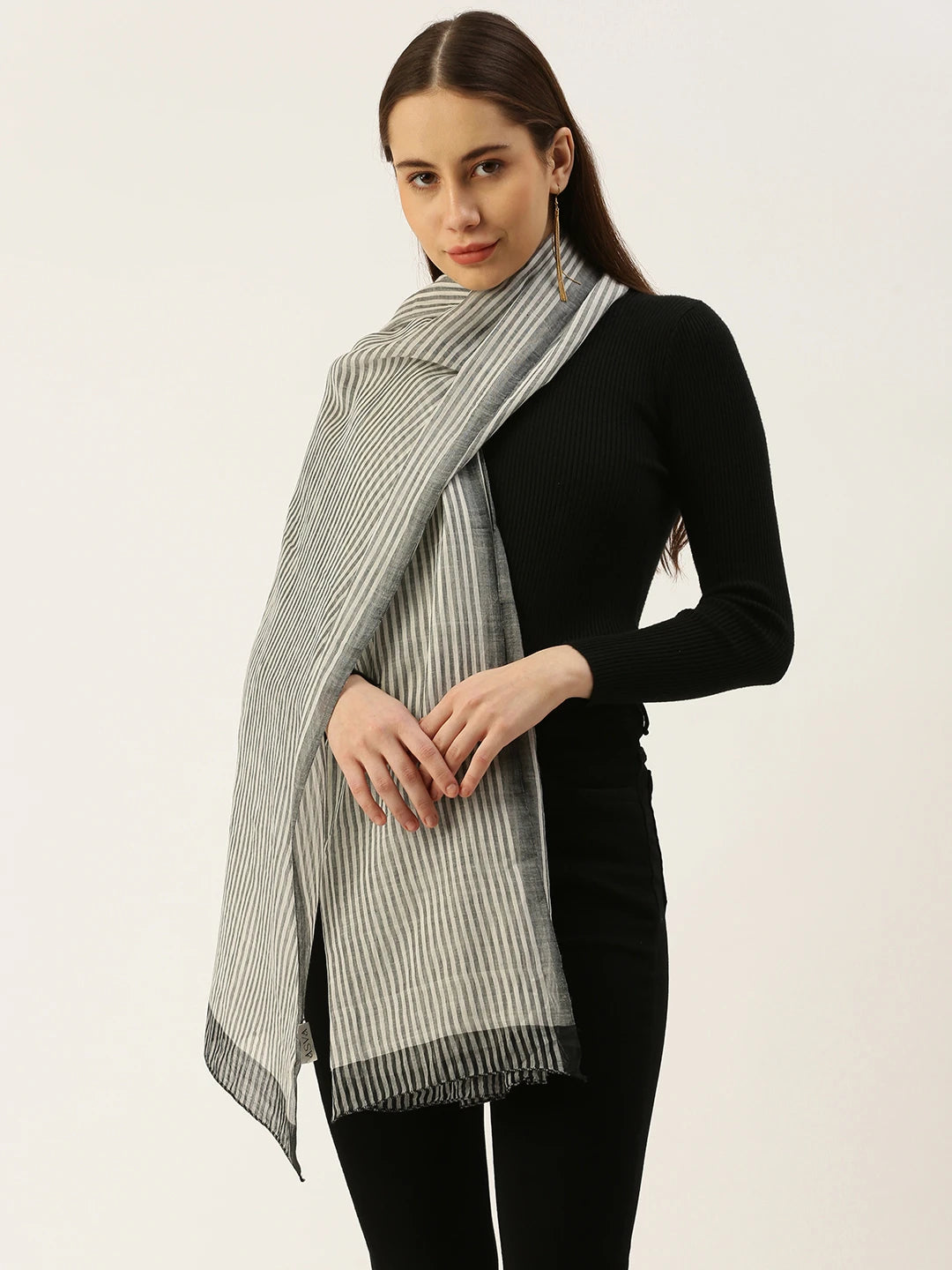 ASVA handwoven Black & Gray Scarf