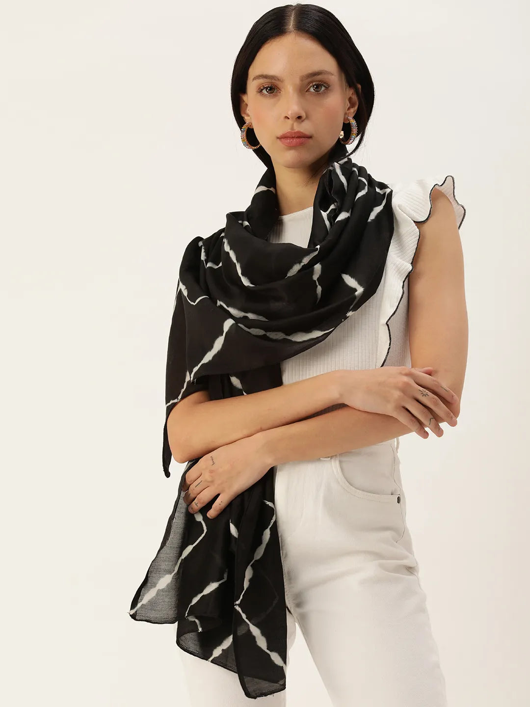 ASVA Handwoven Chanderi Silk Black and White Shibori Dyed Scarf